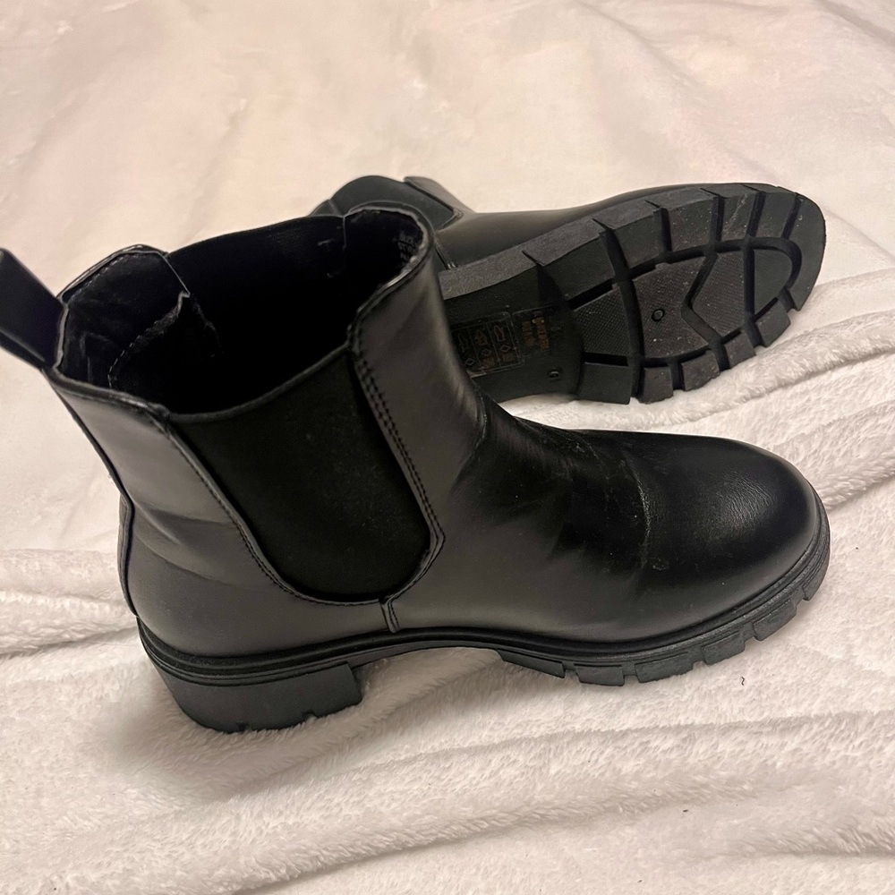 Black boots